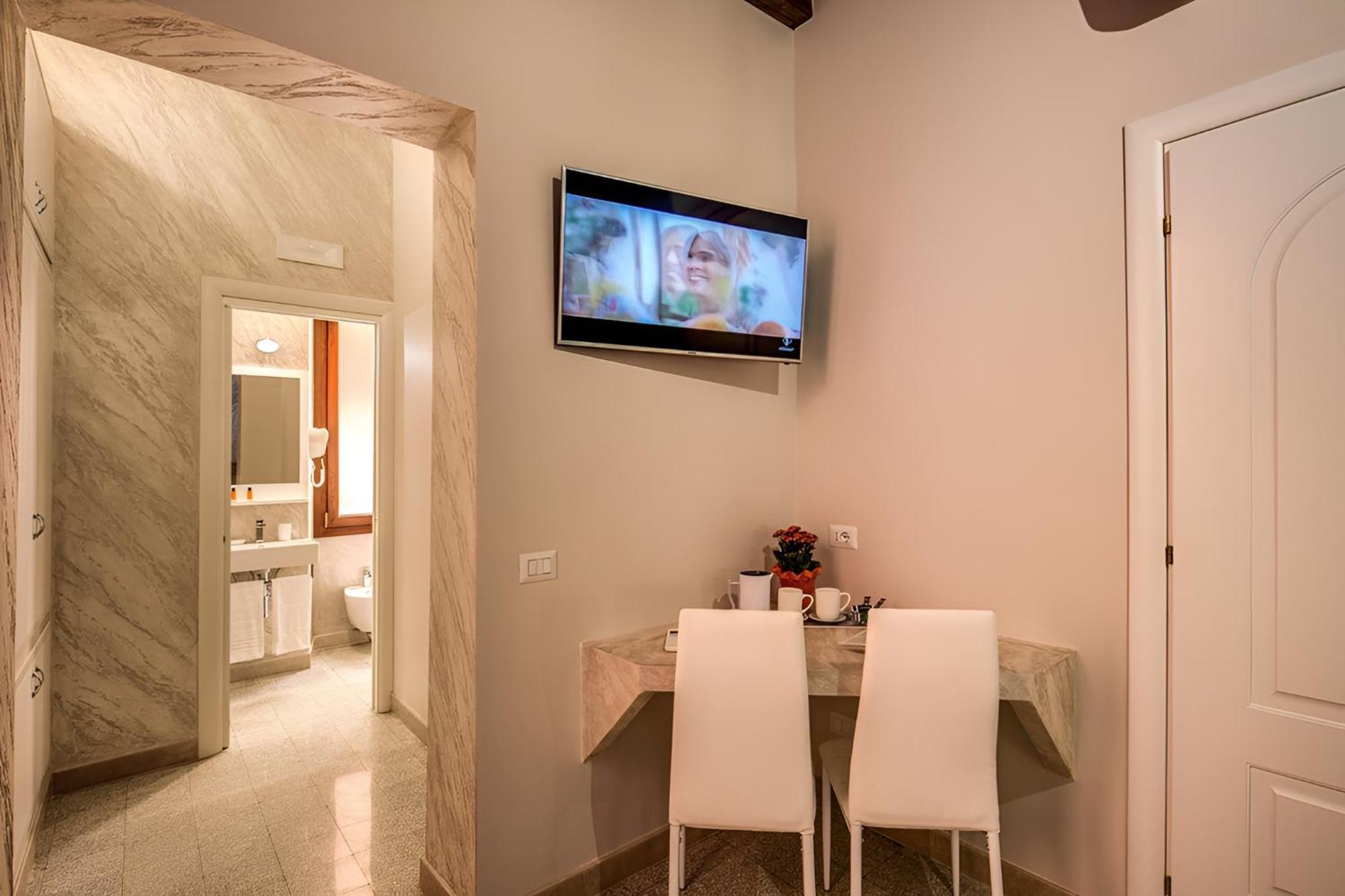 Colosseo Accomodation Room Guest House Rome Extérieur photo
