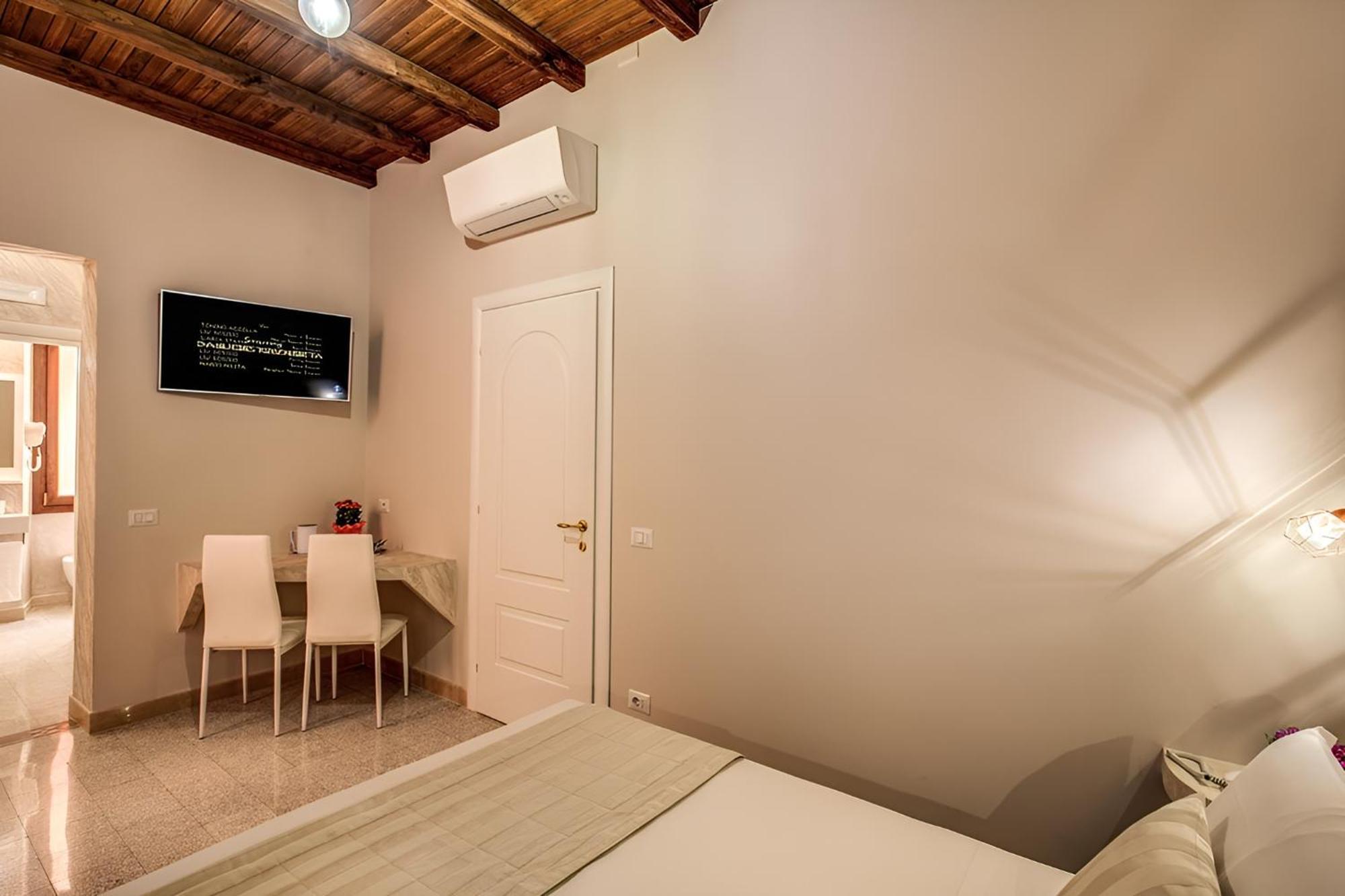 Colosseo Accomodation Room Guest House Rome Extérieur photo