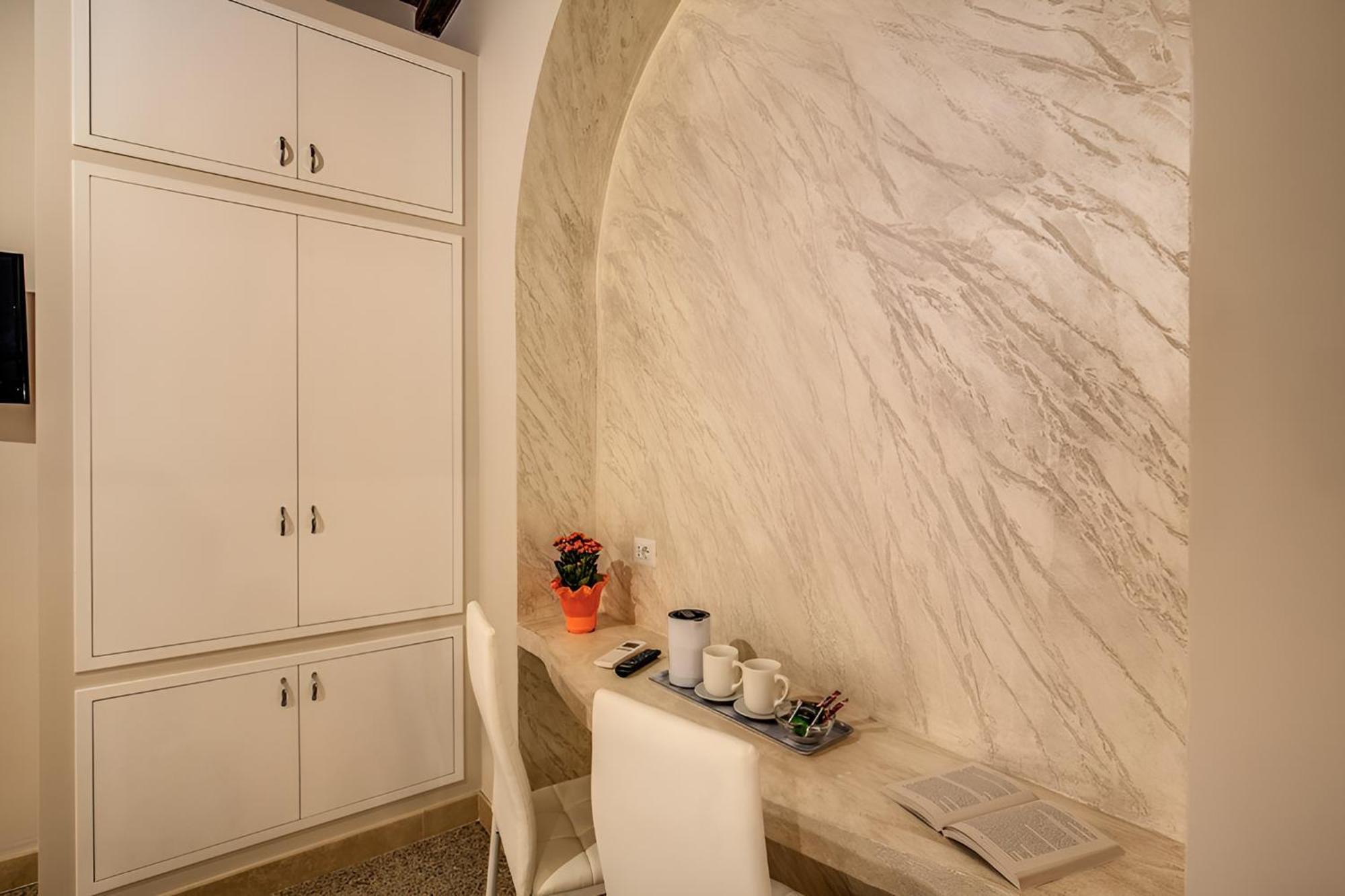 Colosseo Accomodation Room Guest House Rome Extérieur photo