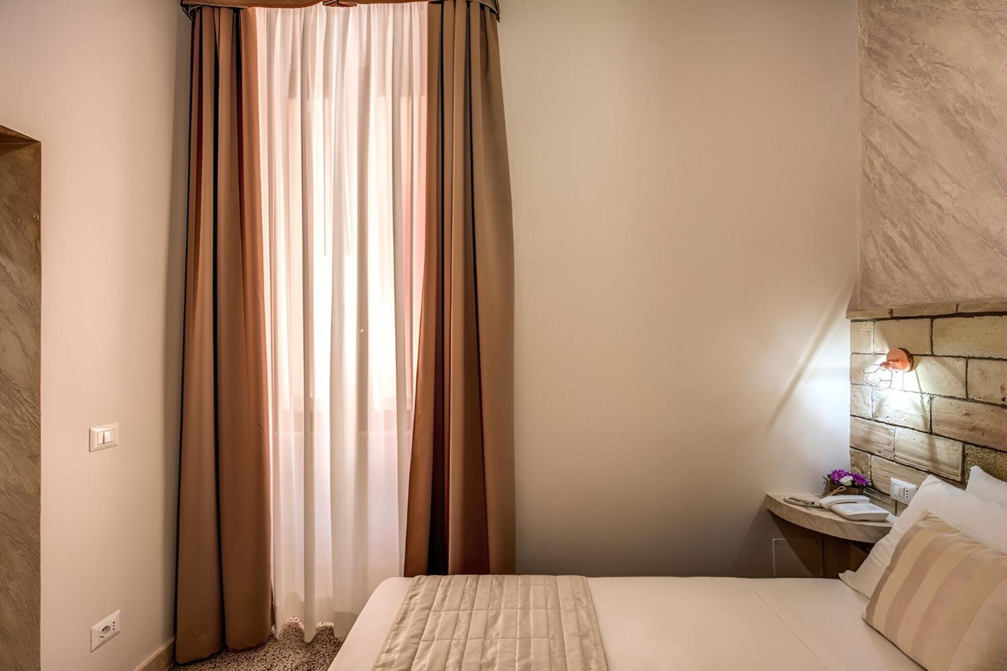 Colosseo Accomodation Room Guest House Rome Extérieur photo